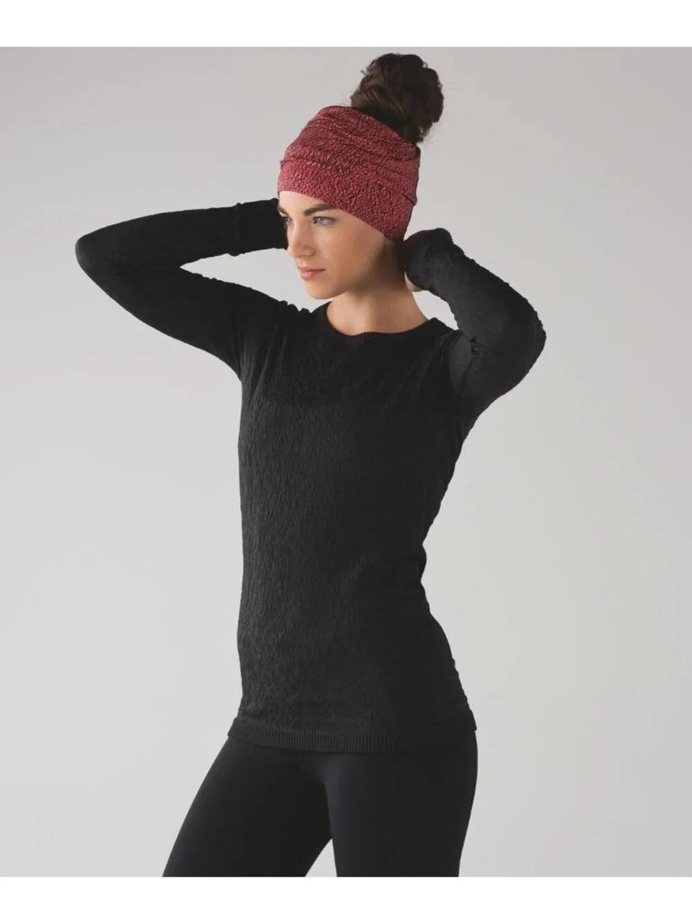Lululemon Top Knot Toque Womens Electric Coral Black Jacquard Luon Spray Running